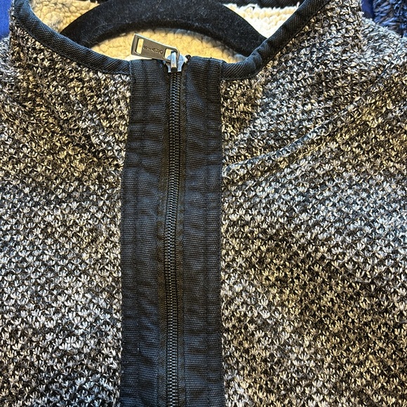 Orvis Sherpa 1/4 zipped sweater - Picture 9 of 10